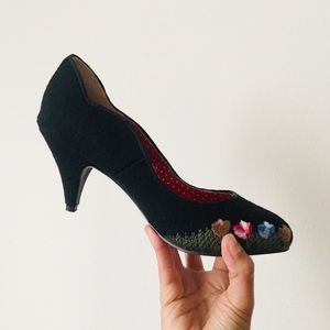 BAIT Footwear Embroidered Heels